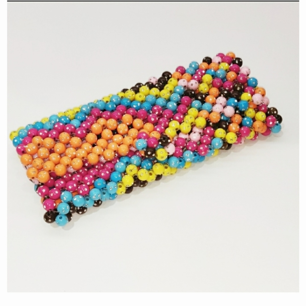 💯 Beaded Clutch